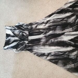 Simply Vera Vera Wang Abstract Design Flowy High Low Dress